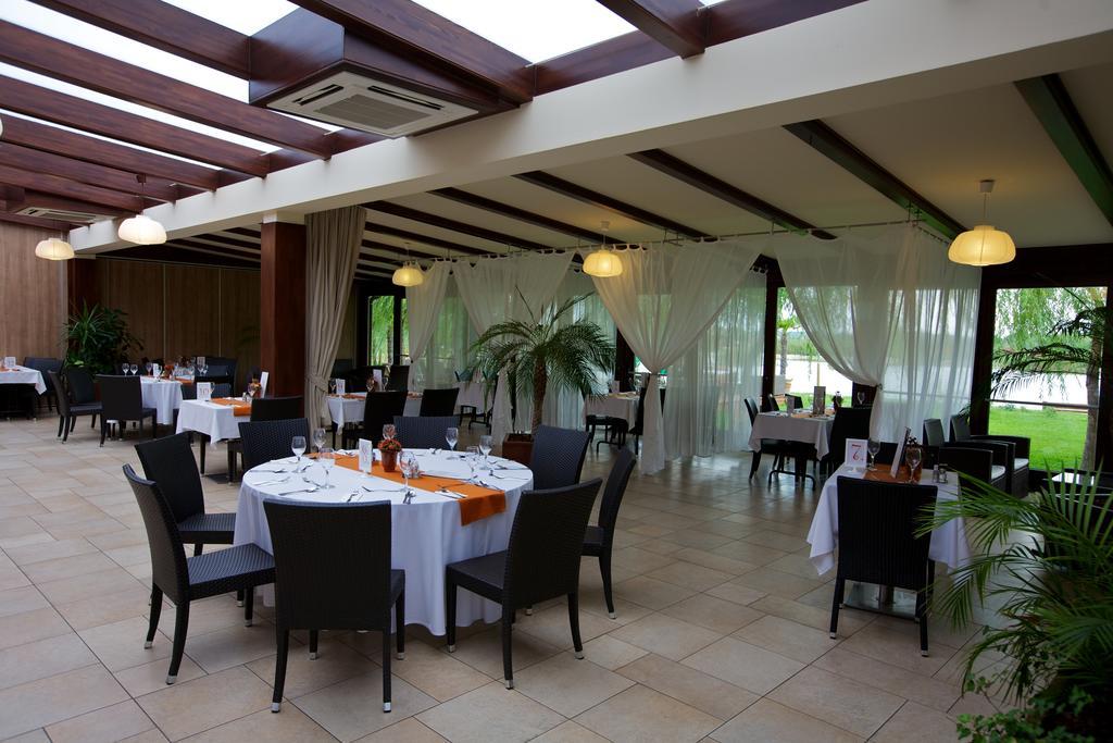 Nádas Tó Park Hotel Vasad Esterno foto